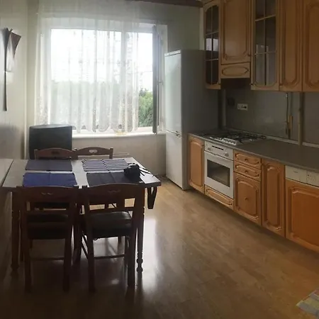 Graz Narek House 5 *